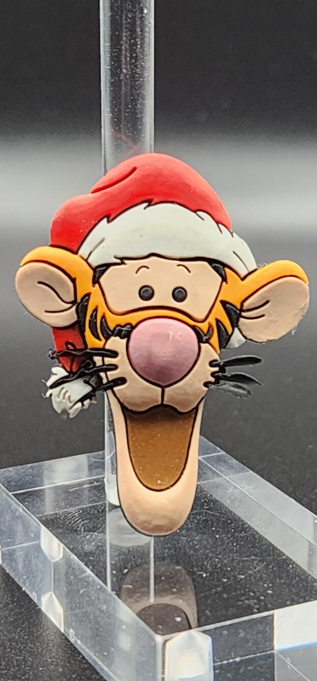 Disney Tigger Santa Christmas Rubber Pin #2988 Retired Winnie the Pooh Holiday